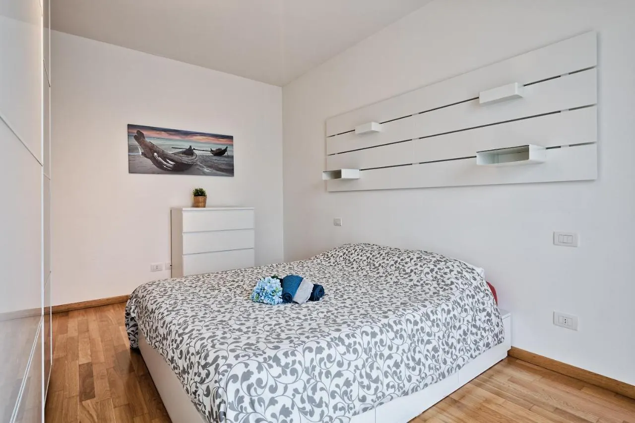 Casa Alessandro Con Piscina Lago Di Garda Salionze Italy
