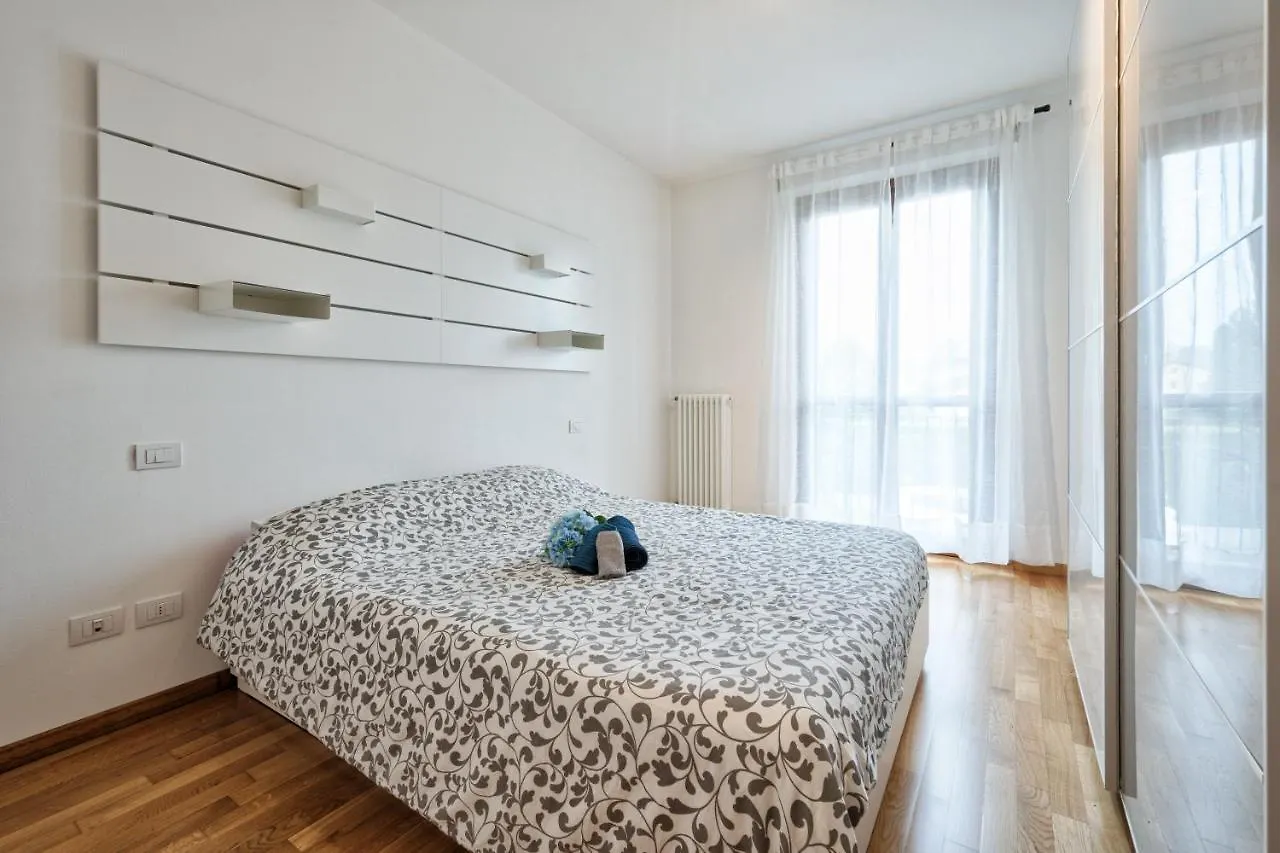 Casa Alessandro Con Piscina Lago Di Garda Salionze